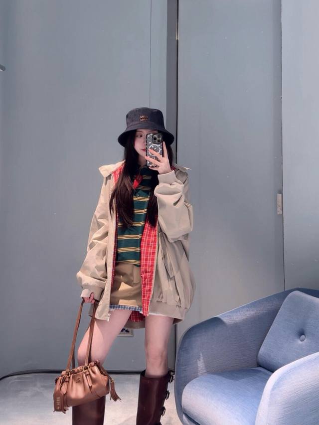 miu Mi* 25Ss New Spring And Summer Micro-Logo Red Plaid Lining Lapel Long-Sle