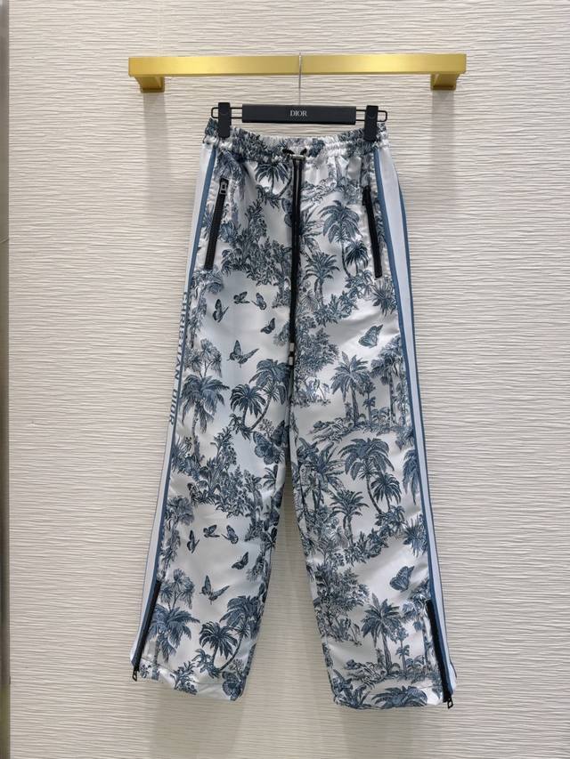 christian Dio*2025Ss New Series Models Are Shipped. Fashionable, Low-Key, Ele