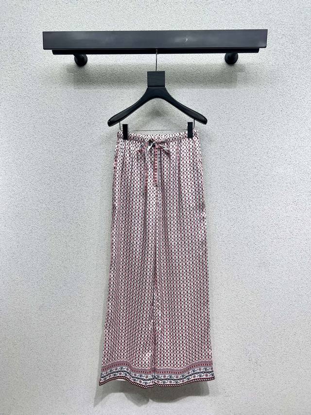 l Home Series Pink Striped Trousers With Pink Logo Are Perfect For Summer. Fa
