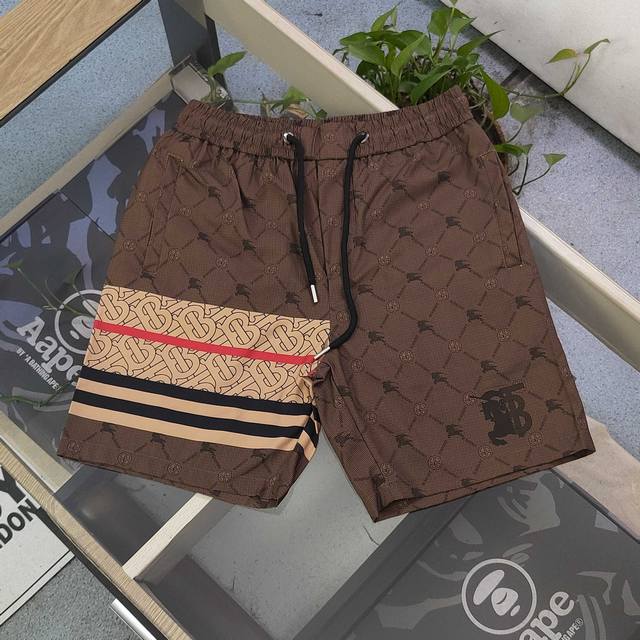 2025 new Burberry Burberry War Horse Tb letter pattern Logo print casual couple