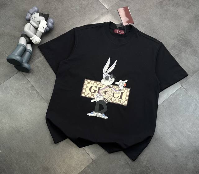 Fashion brand Gucci direct spray Bugs Bunny couple short-sleeved T-shirt! Logo p