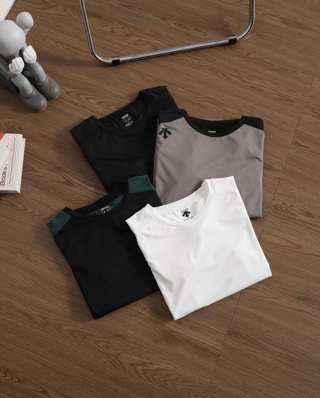 Carefully selected goods! Descente new men's round neck short-sleeved T-shirt! T