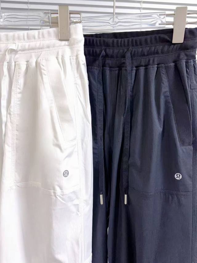Summer thin Lulu Studio overalls This pair of overalls is really amazing. It is
