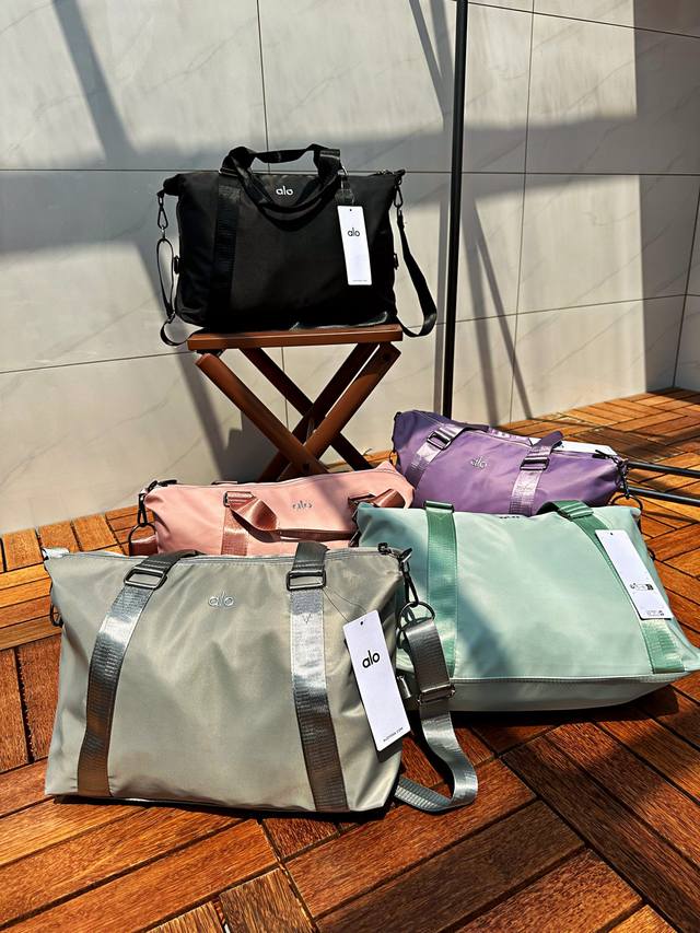 for Alo sports fitness travel bag . Made of soft nylon material, high-density, w