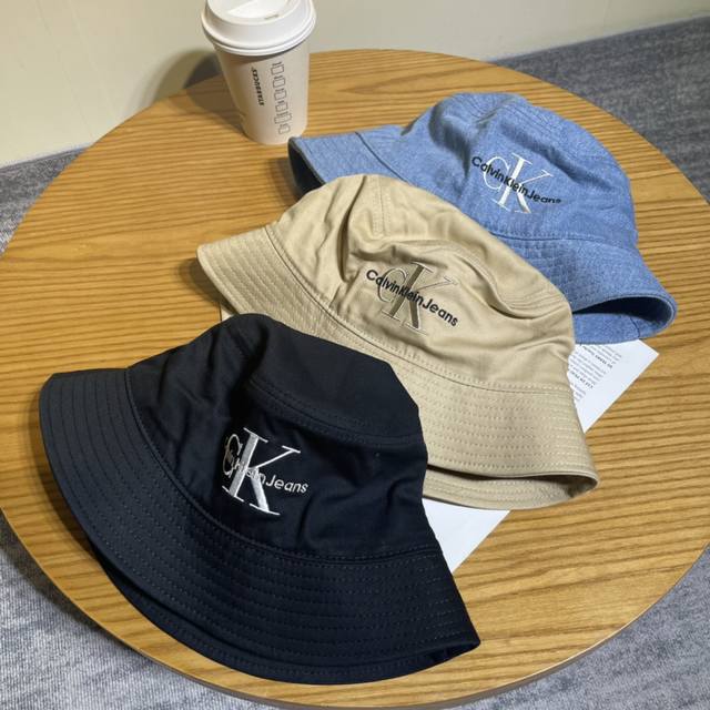 Ck embroidered bucket hat