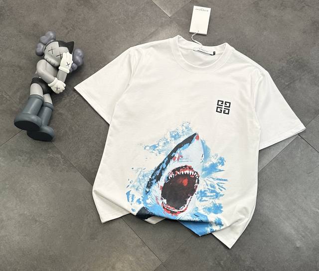 Fashion brand Givenchy Great White Shark full print couple short-sleeved T-shirt