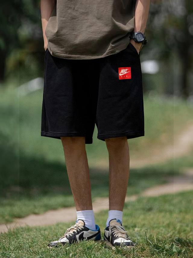 Nike counter synchronized red square patch letter logo terry couple shorts Don't
