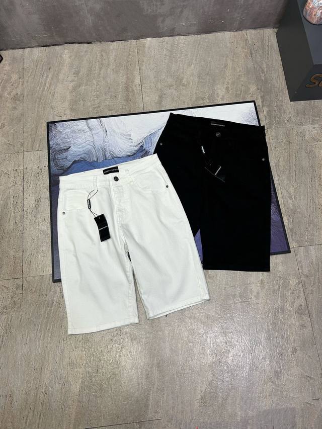 Armani jeans Popular summer Armani new super soft denim shorts! The latest top-g