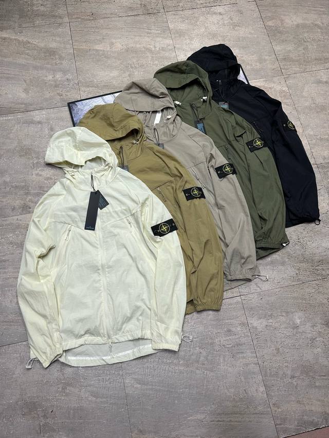 Stone Island lightweight outdoor sunscreen jacket Customized main label and auxi