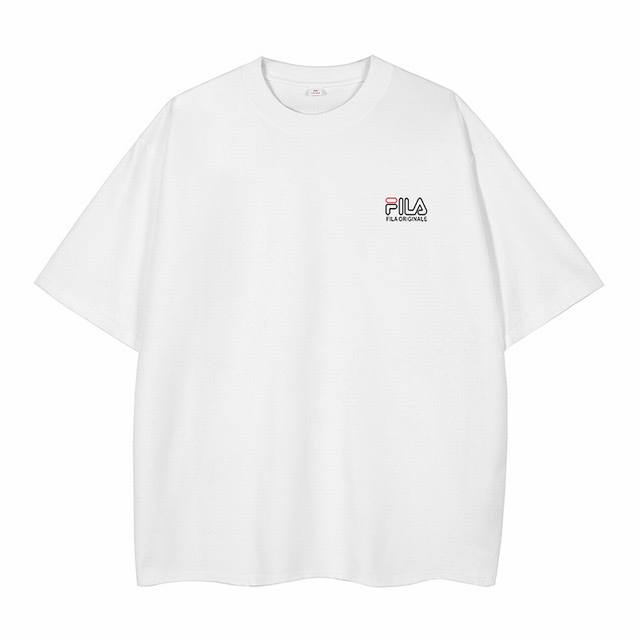 New Fila design short-sleeved T-shirt, .The visual effect is perfect. Pay tribut