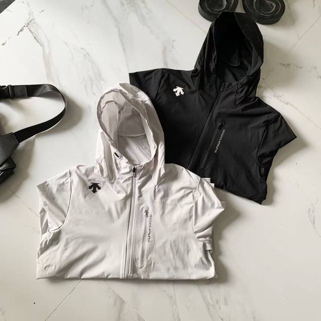 Descente Training Sports Fitness Sun Protection Jacket Men's Woven Top 25 Spring