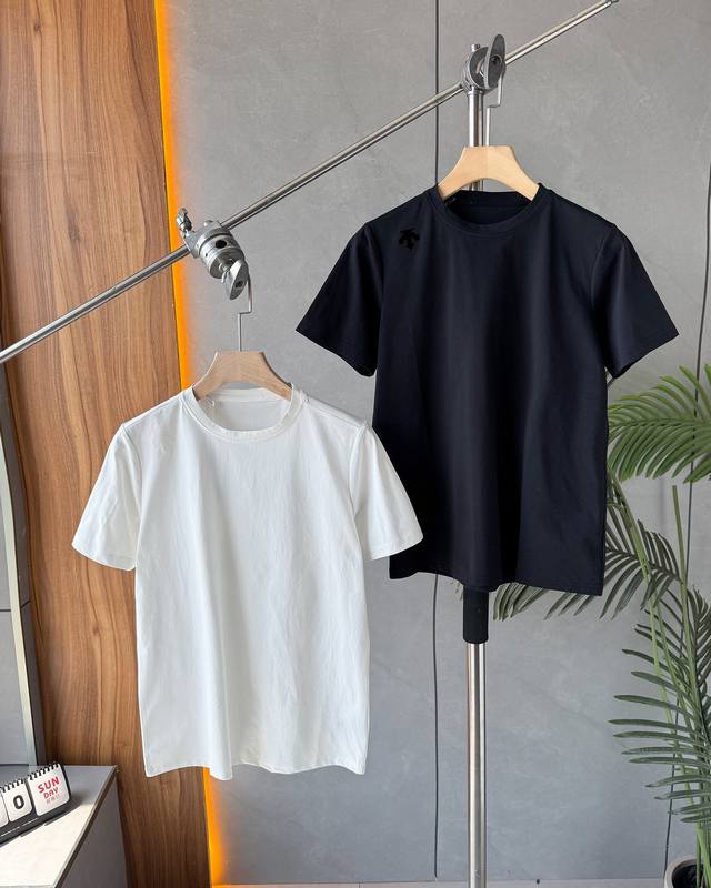 Descente Essential men's sunscreen T-shirt quick-drying short-sleeved sweater ne