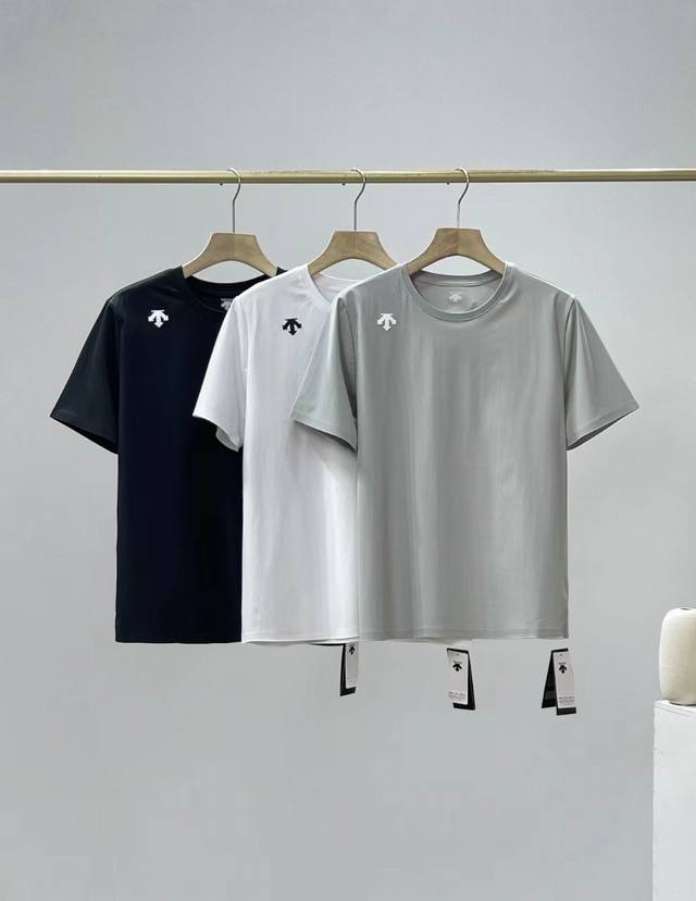 Descente Running T-shirt short sleeves Summer style, dry to be outstanding Under