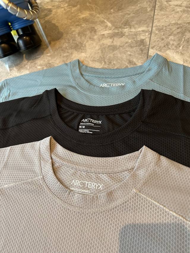 In stock Arcteryx Velox Crew Ss mesh breathable sports quick-drying T-shirt Arct