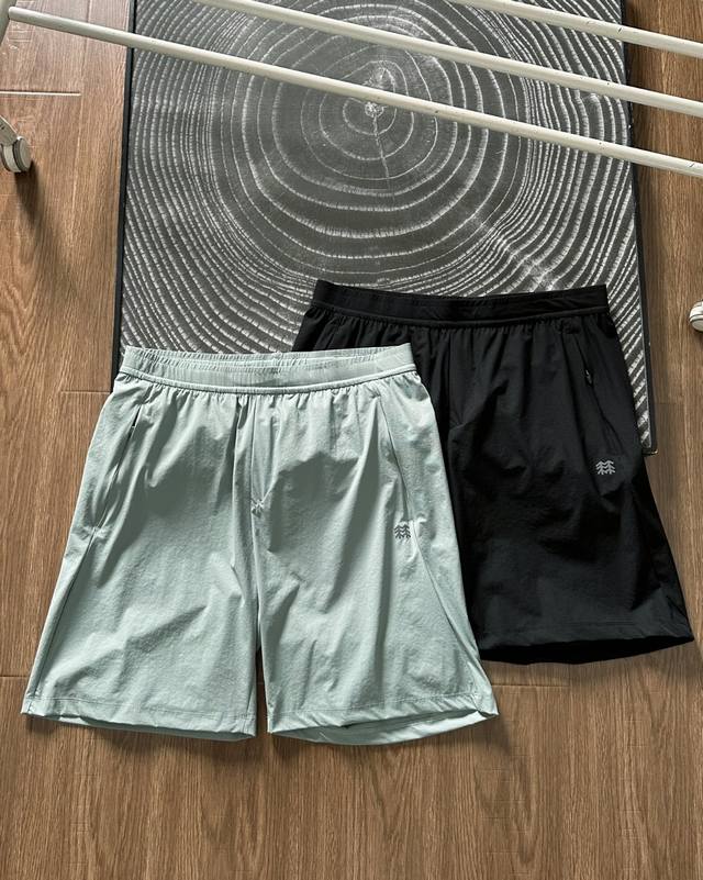 Kolon Sport summer men's outdoor quick-drying shorts! The texture and workmanshi