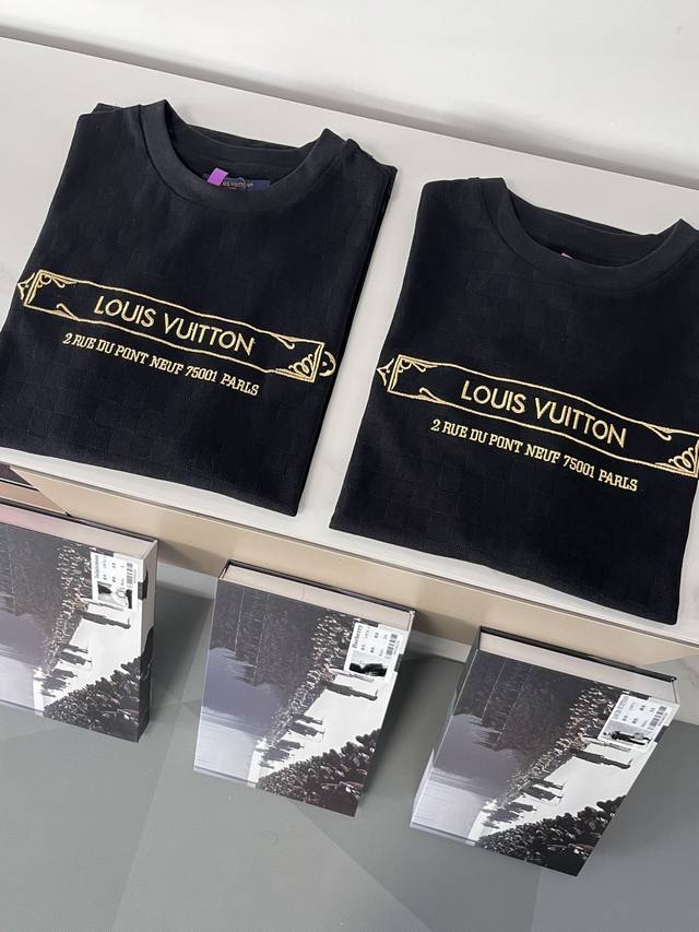 High quality boxed short sleeve 2025Ss spring and summer Lv knitted dark grid ja