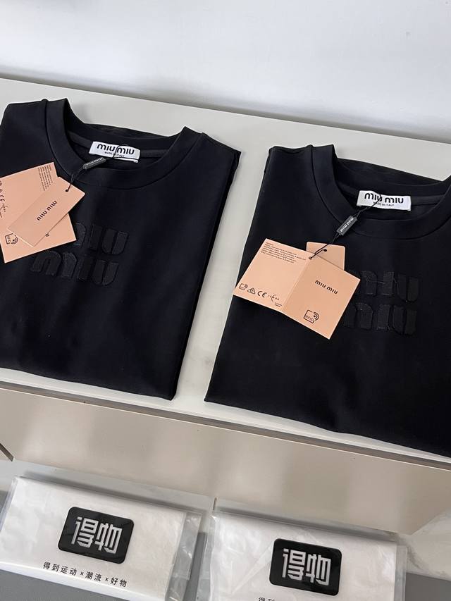 High version operation Miumiuss spring and summer destroyed letter short-sleeved