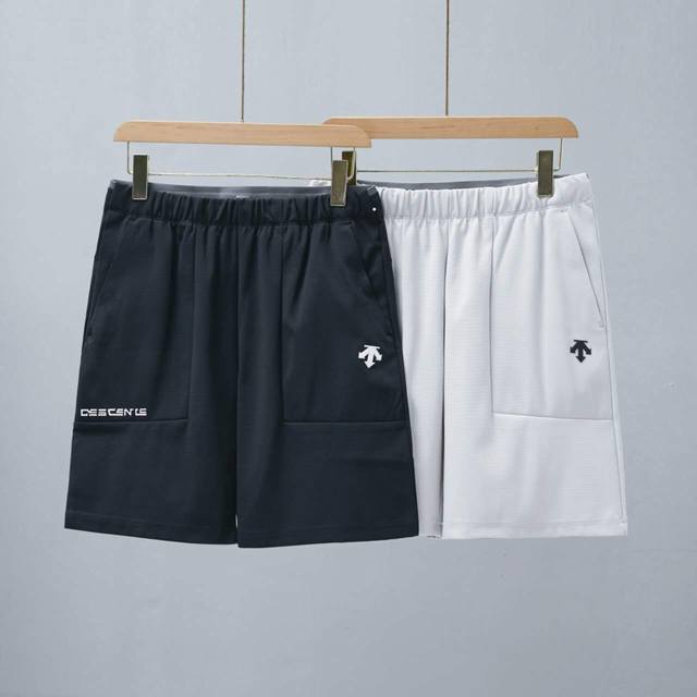 Descente summer hit casual shorts! large elastic waist, drawstring design, this