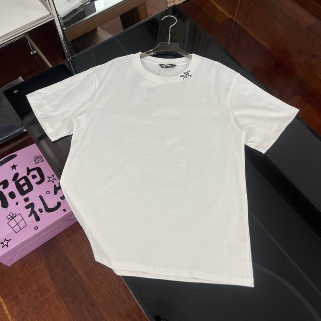 Arcteryx 25 new hand-painted graffiti bone dragon short-sleeved unisex
