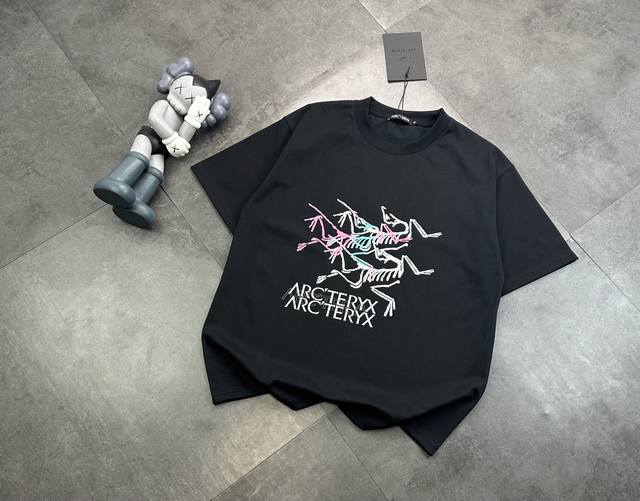 Fashion brand Arcteryx Arc'teryx two-color summer letter big logo offset overlap