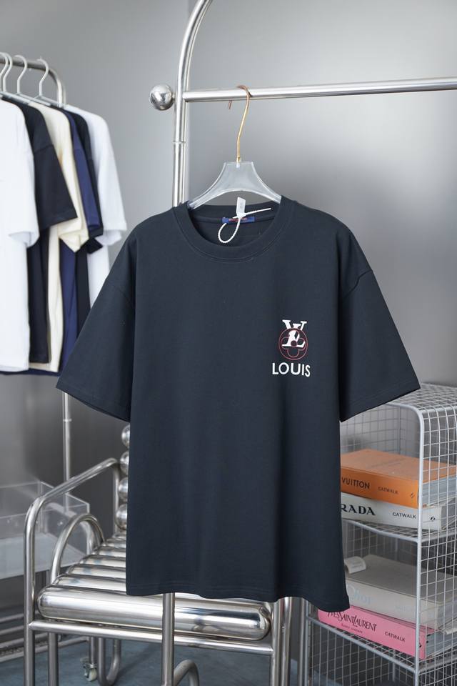 High version 25Ss early spring new foam suede Lv letter short sleeves Light luxu