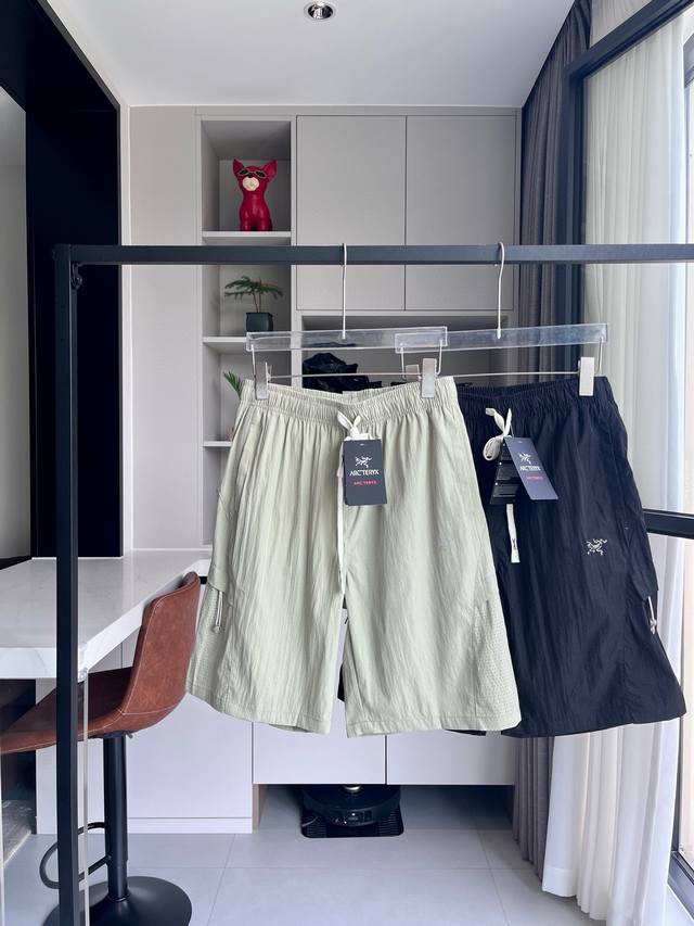 Arc'teryx reflective breathable shorts Arc'teryx Arc'teryx casual reflective bre