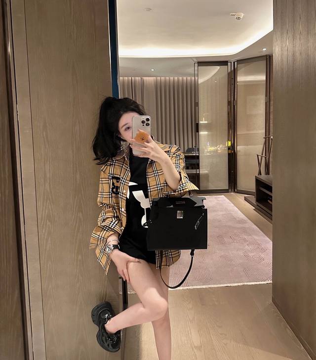 New arrival Bbr Burberry rhinestone plaid shirt Retro plaid lapel shirt ~ Color: