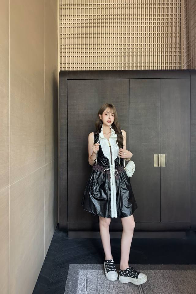 New arrival Louis Vuitto* New drawstring work vest skirt Customized Yb imported