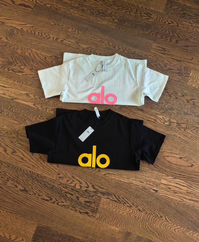 Alo contrasting color letter thick version print short sleeves Versatile color m