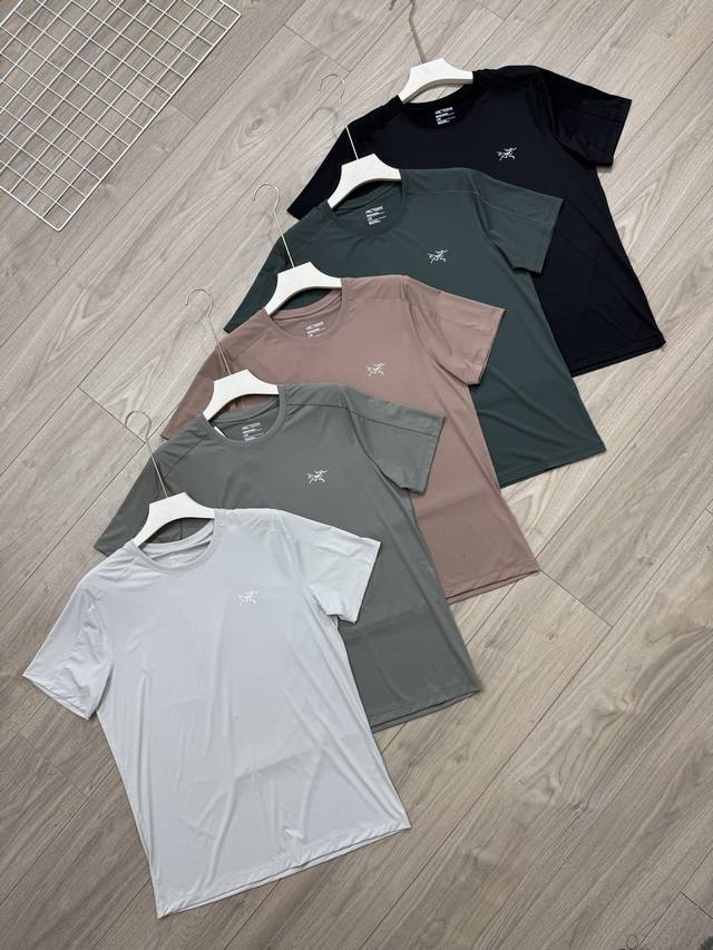 Details of the new Arc'teryx quick-drying T-shirt New Arc'teryx Arc'teryx five-c
