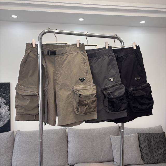Prada American functional style heavy-duty workwear pocket shorts Fabric: Custom