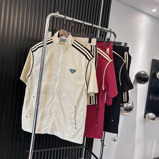 Not sold in pieces Prada casual quick-drying shorts set In the hot summer, it's