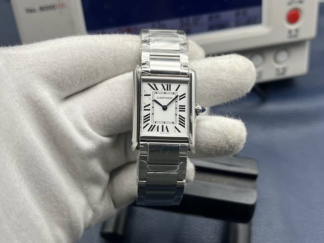 High quality With counter packaging box Brand: Cartier Series: Tank series Movem
