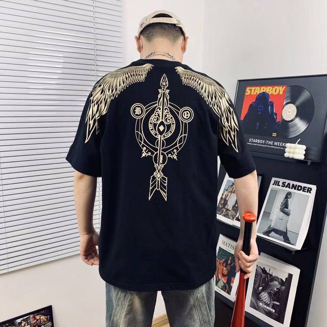 Upper body details# Boy London25 Angel Wings Gold Stamping Couple Short Sleeve T