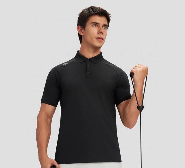 2025Descente Comprehensive Training Sports Fitness Tough Breathable Perspiration