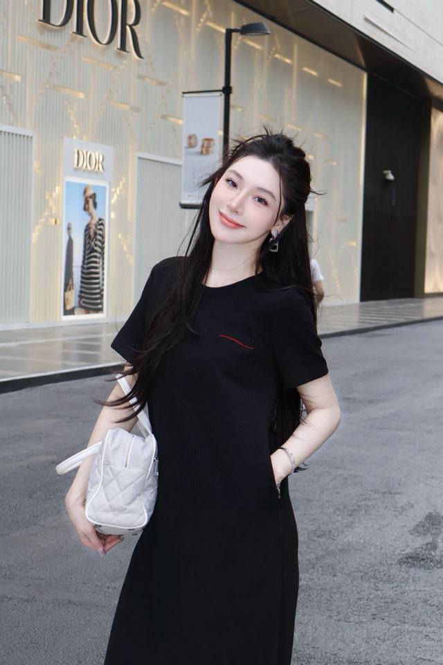 Balenciaga Blcg letter wave embroidery round neck short sleeve dress Style numbe