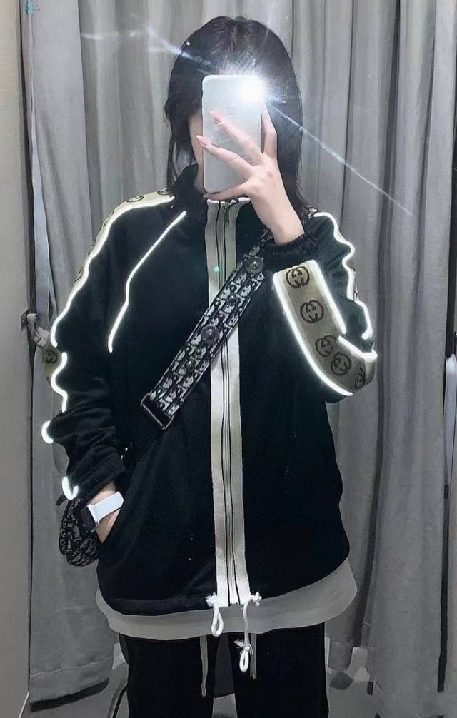 New arrival Gucci retro double G side reflective ribbon jacket, same style for m