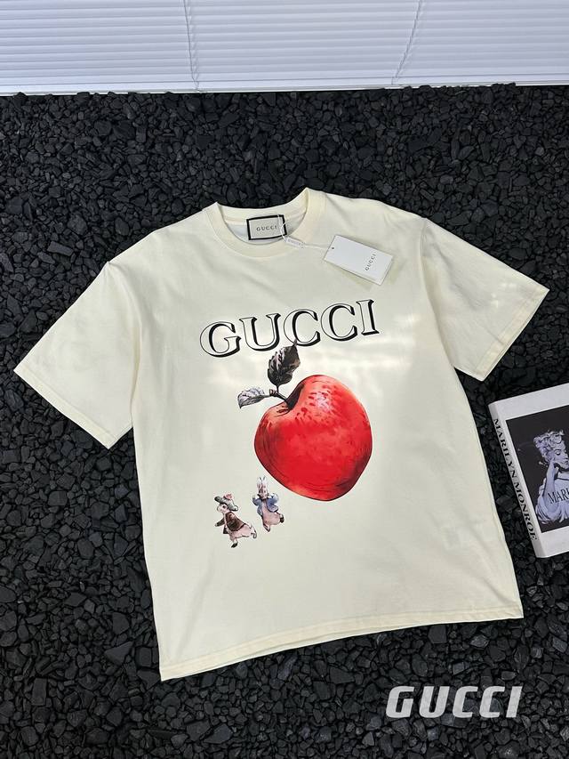 Gucci 24Ss new summer Apple Logo printed short-sleeved T-shirt Hot style Tee! A