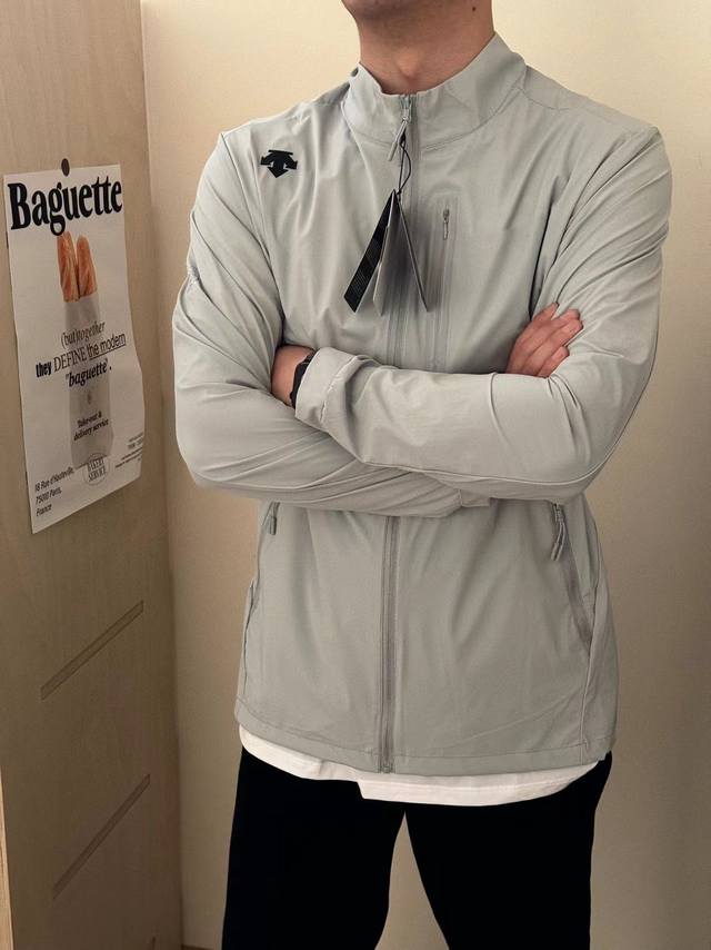 for Descente men's light and thin hooded skin coat A full range of breathable su