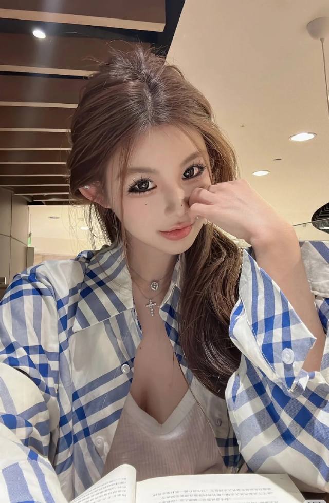 Go buy Bbr blue plaid It has a cool and cooling feeling! !
