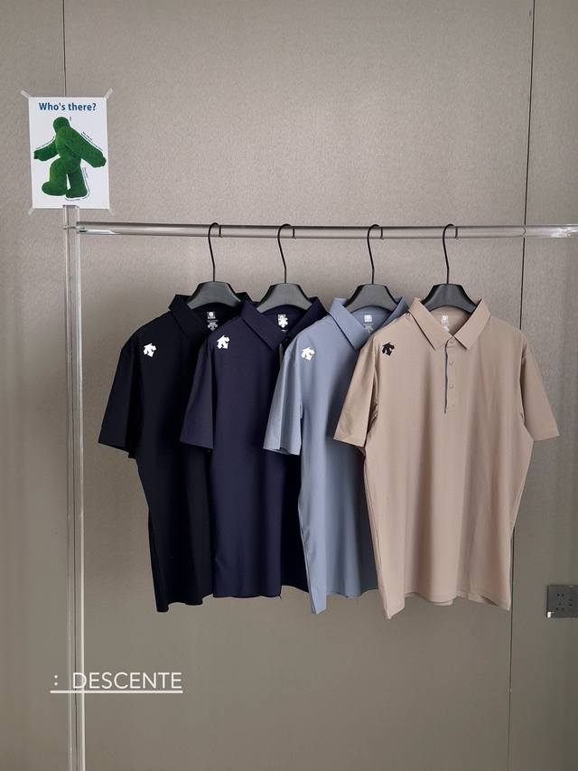 Descente snap-button minimalist Polo shirt short-sleeved T-shirt. 76% nylon and