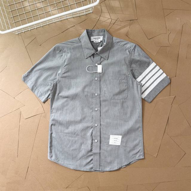 Tb thin chambray four-bar short-sleeved shirt T98 Thom Browne. Tb chambray thin