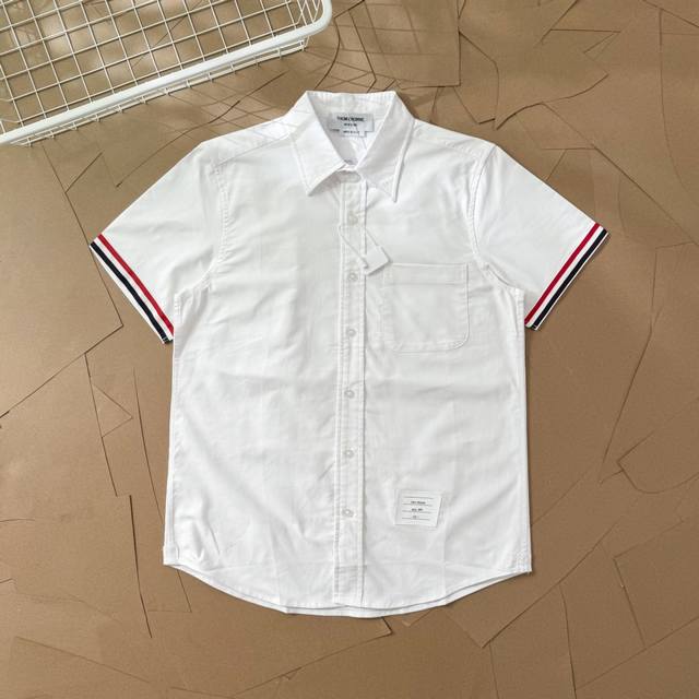Tb cuff webbing Oxford short-sleeved shirt T92 Thom Browne.Tb cuff webbing Oxfor