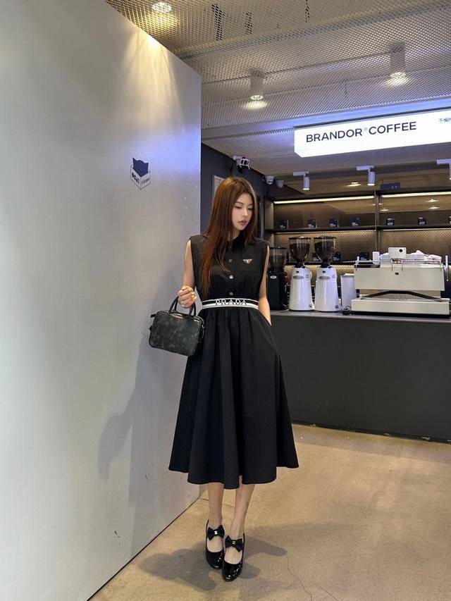 Prada custom letter triangle logo custom buttons custom ribbon stand collar slee