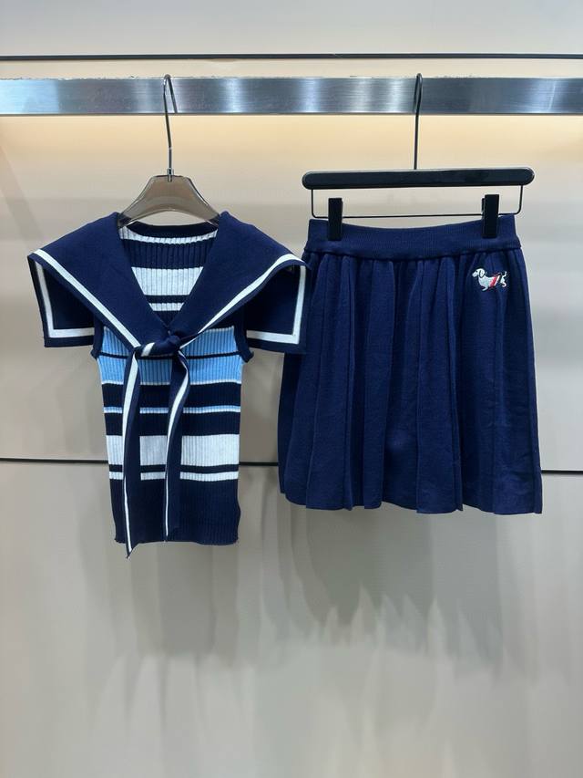 Thom Browne Tb puppy embroidered skirt navy style vest knit suit Style number: 2