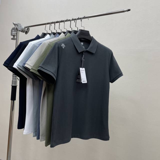 Zero negative reviews! Ds Descente 25 new summer product! Men's urban commuting