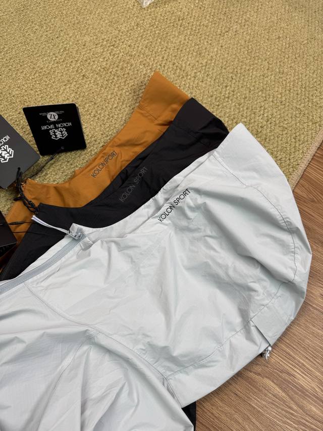 Detailed image# Kolon Sport three-color summer hooded sun protection jacket, ful