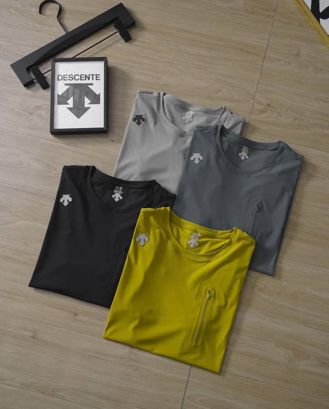 Descente four-color functional three-proof fabric quick-drying T-shirt for leisu