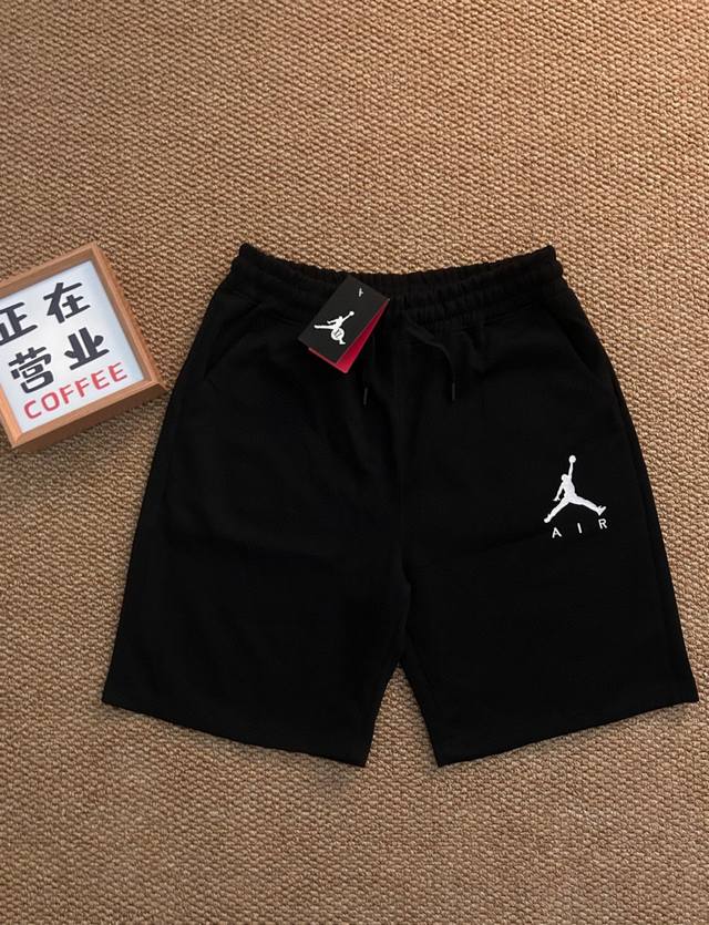 Jordan Jordan's latest summer basic five-point casual shorts are made of heavy C