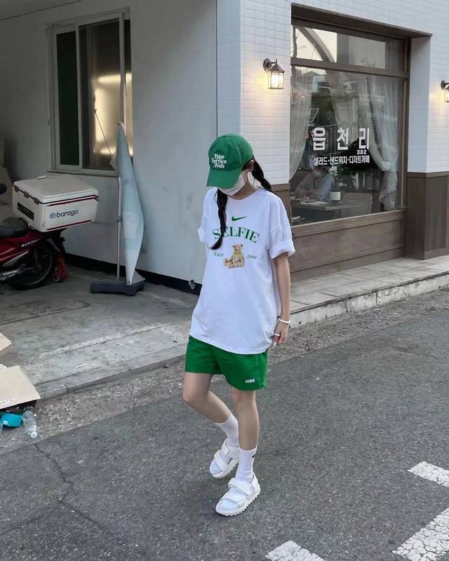 Nike Nike Cool Summer Bear Couple Short Sleeve T-shirt Made of 260g double sand